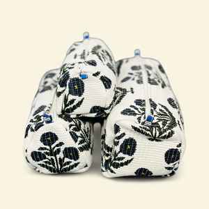 Juego de 3 Bolsas de Aseo Acolchadas de Algodón Hechas a Mano, Impermeables, con Diseño Floral, Organizador de Maquillaje y Joyería, Proveedor al por Mayor - Product Image 1