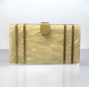 Pochette à bandoulière personnalisée en résine ILAHI, faite à la main, avec sangle chaîne, imprimée sérigraphiée à carreaux, pour cadeaux de mariage - Product Image 2