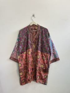 ชุดคลุมกิโมโนผ้าไหมสั้นลายปะติดปะต่อหลากหลายแบบสำหรับผู้หญิง - Product Image 1