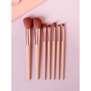 Set di pennelli per il trucco da 7 pezzi con pennelli cosmetici Premium per migliorare la tua Routine di bellezza - Product Image 1