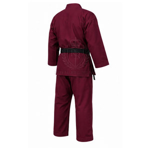 Kimono de karaté professionnel de haute qualité pour adultes, en tissu doux, idéal pour l'entraînement et le Jiu-Jitsu. - Product Image 6