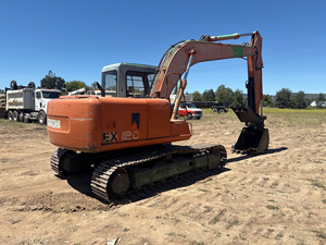 Excavadora de cadenas EX120-2 de 1991 diseñada para trabajos de construcción pesada - Product Image 6