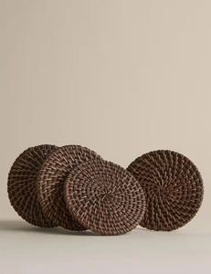 Sous-verres en rotin naturel de qualité supérieure, design tissé à la main, cadeau idéal pour les espaces de vie élégants - Product Image 3