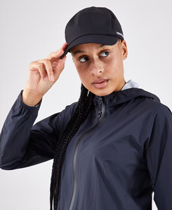 Casquette de baseball unisexe noire haute performance à 6 panneaux, respirante en maille, ajustée, sportive, pour l'extérieur, printemps-été, prix abordable, faible MOQ - Product Image 2