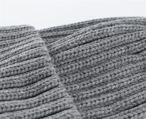 Bonnet en tricot côtelé 100% acrylique uni, bonnet d'hiver court rayé streetwear unisexe - Product Image 3