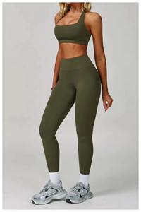 Top deportivo elástico y suave para mujer, corto por delante, con logo, liso, para fitness, yoga, sexy, acolchado, conjunto de gimnasio, sin espalda, transpirable, de corte alto. - Product Image 3