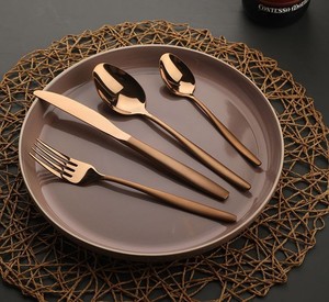 Collection de couverts de table optimisés en termes de coût, offrant des prix de gros compétitifs et une approvisionnement mondial - Product Image 1