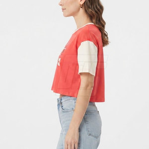 Camisetas cortas para mujer, tela suave y elástica, diseño elegante, adecuadas para uso diario y actividades al aire libre. - Product Image 3