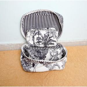 กระเป๋าผ้าฝ้ายแท้ 100% ทำมือ แบบเย็บติดกัน เป็นมิตรกับสิ่งแวดล้อม พร้อมซิป ใช้ได้ทั้งใส่เครื่องสำอางและของใช้สำหรับเดินทาง ชุด 3 ชิ้น - Product Image 4