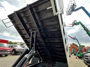 Tracteur routier poids lourd haute performance 6x4 avec cabine couchette diesel pour le transport de marchandises - Product Image 3