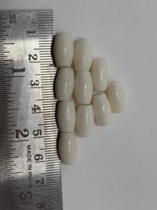 Cuentas de Hueso en Forma de Barril de 0.5 Pulgadas, Hechas a Mano, de Hueso Natural para la Fabricación de Joyas, Macramé y Accesorios Tribales - Product Image 2