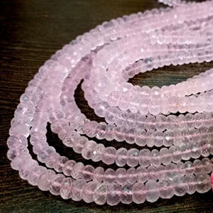 Perles de quartz rose naturel facettées en rondelles de 7 à 9 mm, vendues par brin de 8 pouces de long - Product Image 4