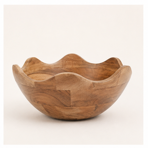 Bol de service décoratif en bois de manguier artisanal, bord ondulé doré, bord festonné, écologique, style farmhouse moderne, pour fruits et salades, pour la maison - Product Image 1
