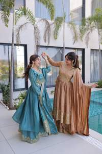 Colección de trajes sharara al estilo pakistaní al por mayor, con ricos detalles de lentejuelas, mangas largas y dupatta bordada para ocasiones festivas. - Product Image 6