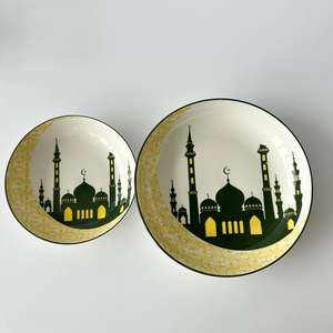 Service de vaisselle en céramique durable et écologique de conception européenne, avec motif à bord doré, assiettes noires et dorées pour restaurants et fêtes - Product Image 1