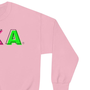   Sweat-shirt à col rond imprimé avec le blason de la sororité grecque, en polaire premium, vêtements de sororité grecque personnalisés, rose clair - Product Image 3