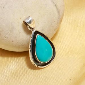 Piedra Preciosa de Turquesa de Arizona de Alta Calidad, Diseño Único, Corte de Piedra Tallada, Colgante en Plata de Ley 925, Joyería Bohemia - Product Image 1
