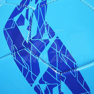 Balón de Fútbol Cosido a Máquina de Alta Calidad con Diseño de Paneles Resistentes para Entrenamiento Diario - Product Image 3