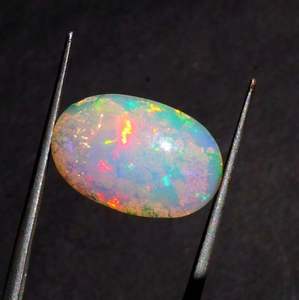 Opale d'Éthiopie jaune naturelle, taille ovale, cabochon, certifiée IGI, 18x11mm, 6,5ct - Product Image 1