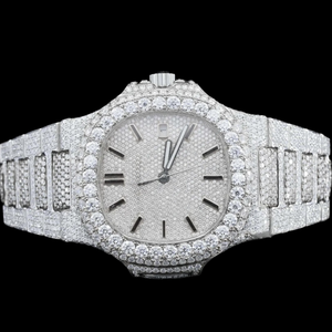 นาฬิกาควอตซ์แฟชั่นฮิปฮอปผู้ชายแบบกำหนดเองได้  ตัวเรือนทรงเหลี่ยมขายดีที่สุด  พร้อมคุณสมบัติวันที่อัตโนมัติ  เพชรโมอิสซาไนต์  สองสี - Product Image 2