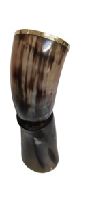 Auténtico Soporte para Cuerno Vikingo Hecho a Mano con Cuerno Natural de Búfalo/Buey, Ecológico, Taza Medieval para Cerveza o Miel, Regalo Nórdico Único - Product Image 4