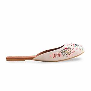 Blanco EC8542 Fancy Khusa Flats - Product Image 4