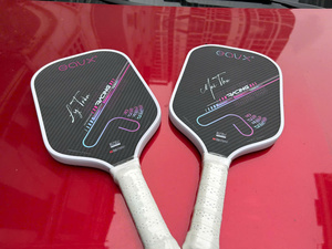 Paleta de Pickleball Alargada EAVX Gen 4, Cara de Fibra de Carbono Cruda 3K, Núcleo de Panal de PP de 16 mm, Ligera, Duradera e Impermeable - Product Image 1