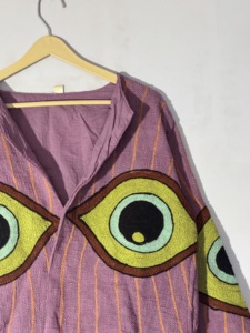 Chaqueta Suzani Bordada con Ojo Turco Morado TNT – Abrigo Boho Hecho a Mano para Festivales – Diseño Abierto - Product Image 2