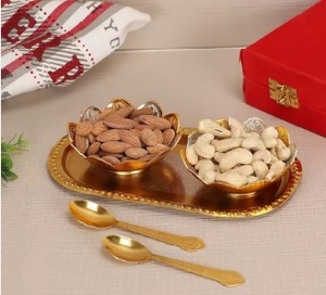 ชุดชามเสิร์ฟลายต้นปาล์มทำจากเหล็กและทองเหลือง สำหรับใช้ในช่วงรอมฎอนและงานเฉลิมฉลองอย่างมีสไตล์ - Product Image 4