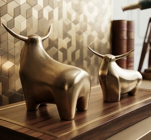 Escultura Hecha a Mano de Toro Corriendo, Bañada en Oro, de Latón y Aluminio, Decoración Abstracta para el Hogar - Product Image 4
