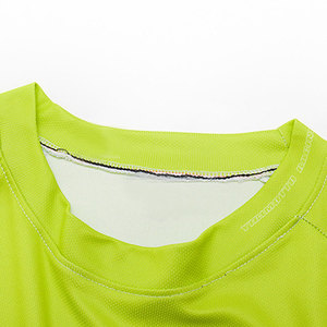 Jersey de motocross personalizado con colores del equipo, impresión de nombre y número, tela de alta calidad para equipos de carreras y pilotos de club. - Product Image 3