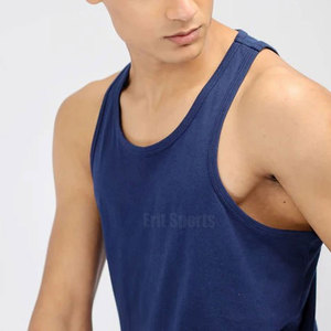 Camiseta Deportiva Transpirable de Punto Hecha con el Mejor Material, Diseño de Logotipo Personalizado, Ropa Urbana para Hombre - Product Image 6