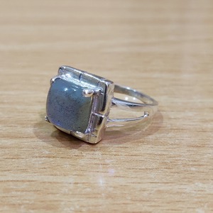 <b>Labradorite</b> Moissanite <b>Ring</b> 3.1 Grams Elegant and Unique Jewelry Accessory - Product Image 1