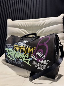 Custom Luxury Stylish <b>Leather</b> Travel <b>Duffle</b> <b>Bag</b> Zipper Adjustable Shoulder Strap Premium Craftsmanship Spacious Storage - Product Image 4