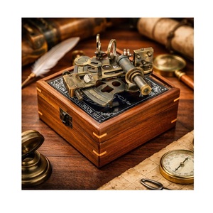 Sextant Nautique Classique en Laiton, Réplique d'Instrument pour Décoration Intérieure Maritime, pour les Passionnés de Navigation, les Collectionneurs et les Cadeaux - Product Image 6
