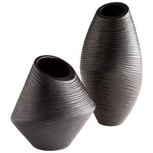 Vases en métal artisanaux fiables pour la décoration côtière - Utilisation créative au-delà des fleurs, pour branches ou arrangements séchés - Product Image 4