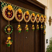Toran de porte floral moderne en plastique écologique fait main avec oiseaux suspendus pour la décoration de Ganesha, entrée principale, collection Aarna