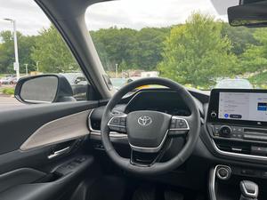 Toyota Grand Highlander 2025 d'occasion en excellent état - Product Image 5