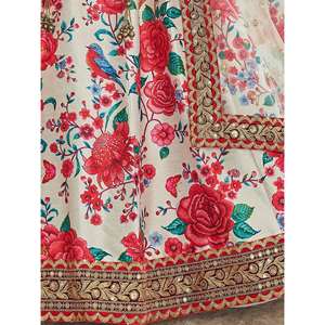 Off-White Floral Impreso Arte Seda Desgaste de la boda Lehenga Choli - Product Image 2