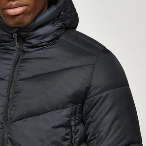 Vestes matelassées respirantes, à séchage rapide, personnalisées, de haute qualité, pour hommes et femmes, prix de gros, fabrication sur mesure, couleur et design personnalisés - Product Image 3