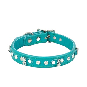 Collier de chien en cuir fait main de qualité supérieure avec cristaux et clous d'étoiles décoration fournisseur et fabricant - Product Image 1