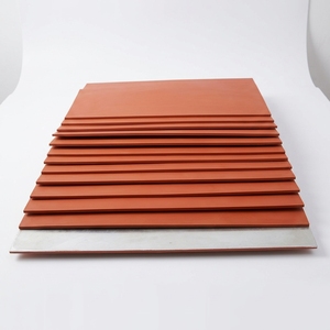 Plaque <span class=keywords><strong>de</strong></span> gaufrage à chaud personnalisée en néoprène silicone rouge, design plaqué aluminium, feuille <span class=keywords><strong>de</strong></span> caoutchouc résistante aux hautes/basses températures - Product Image 1