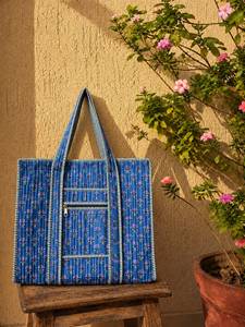 Sacs fourre-tout matelassés en coton imprimé à la main, très demandés, pour femmes, sacs de voyage, sacs de plage, fournisseur en gros - Product Image 1