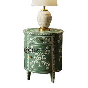 Mesita de noche con incrustaciones de hueso verde hecha a mano, mesita de noche con tres cajones y patrón floral - Product Image 1