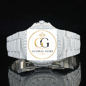Montre élégante de haute qualité entièrement sertie de diamants en or rose, idéale pour un anniversaire ou une occasion spéciale, disponible à la vente - Product Image 4
