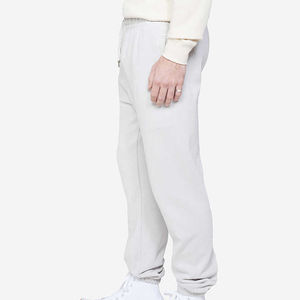 Vêtements de sport pour hommes de qualité supérieure, légers et confortables, avec logo personnalisé imprimé, tissu polaire, pantalons de jogging pour hommes - Product Image 3