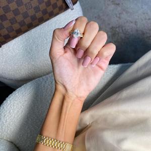 Ensemble de bague de fiançailles solitaire en diamant de laboratoire ovale de 3,2 carats _ Alliance de mariage simple assortie _ Ensemble de mariage 14 carats _ Certifié IGI - Product Image 3