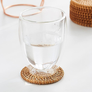 Ensemble de dessous-de-plat et de sous-verres en rotin tressé de qualité supérieure, résistant à la chaleur, vente en gros - Product Image 4