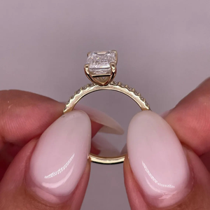 แหวนเพชรเพาะเลี้ยง 2.25 กะรัต รับรองโดย IGI ทรงเอเมอรัลด์ แหวนหมั้น ทอง 14k - Product Image 6