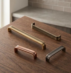 Manija de Gabinete Moderna de Lujo de Latón Sólido Premium, Acabado Negro Grafito SS, Herrajes para Muebles de Cocina y Cajones, Venta al por Mayor a Granel - Product Image 1